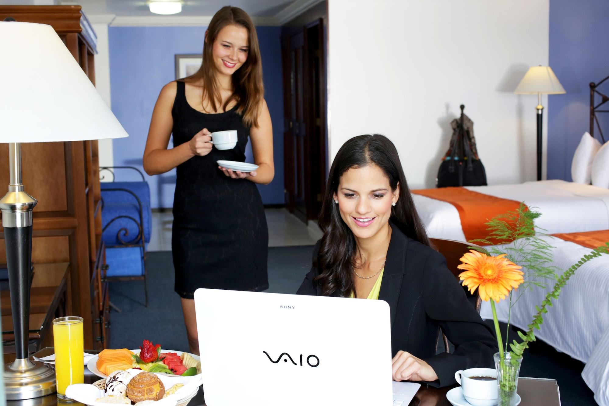 Hotel Ciros Pachuca Екстер'єр фото