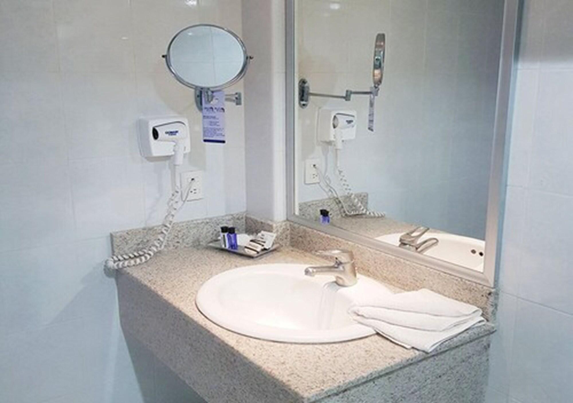 Hotel Ciros Pachuca Екстер'єр фото