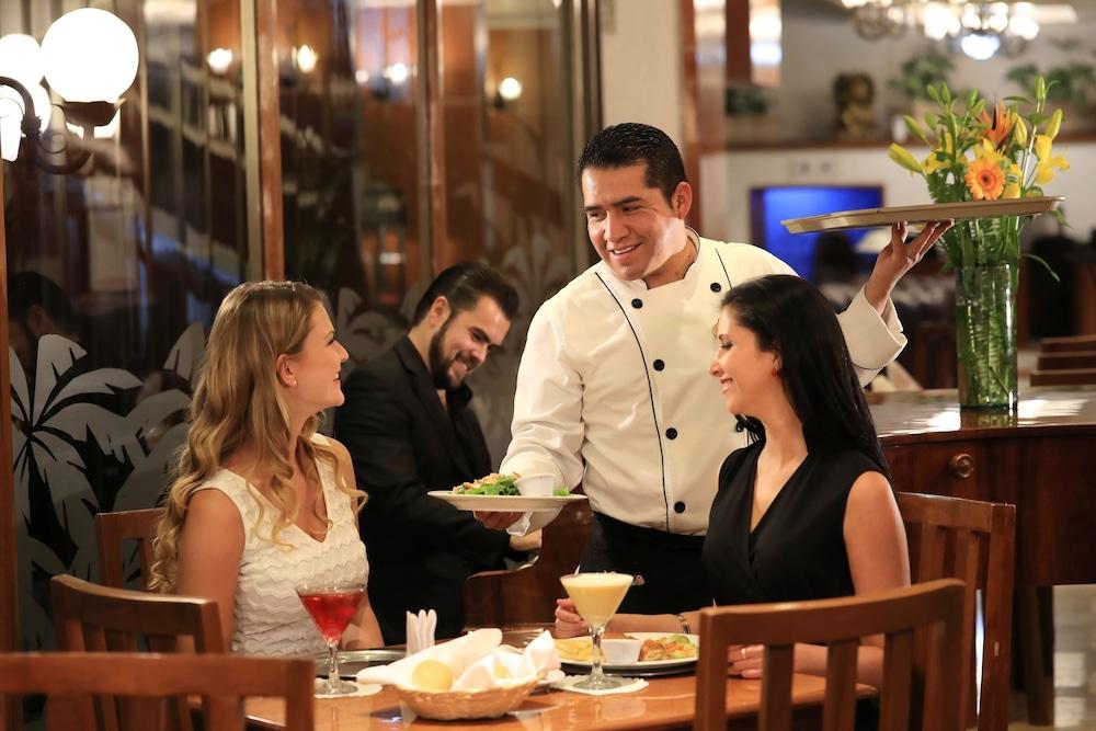 Hotel Ciros Pachuca Екстер'єр фото