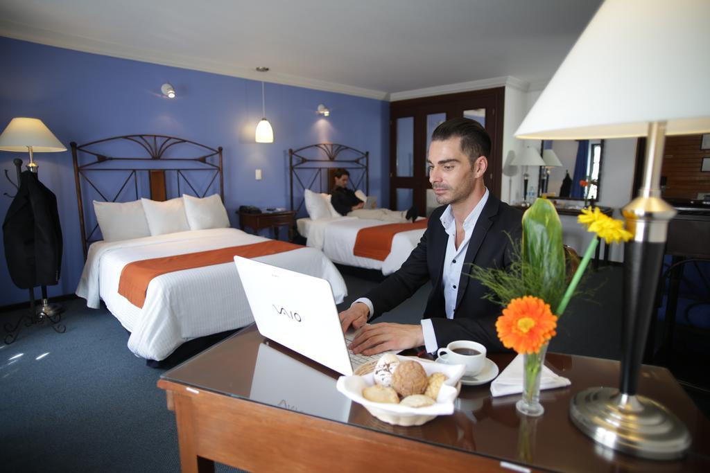 Hotel Ciros Pachuca Екстер'єр фото