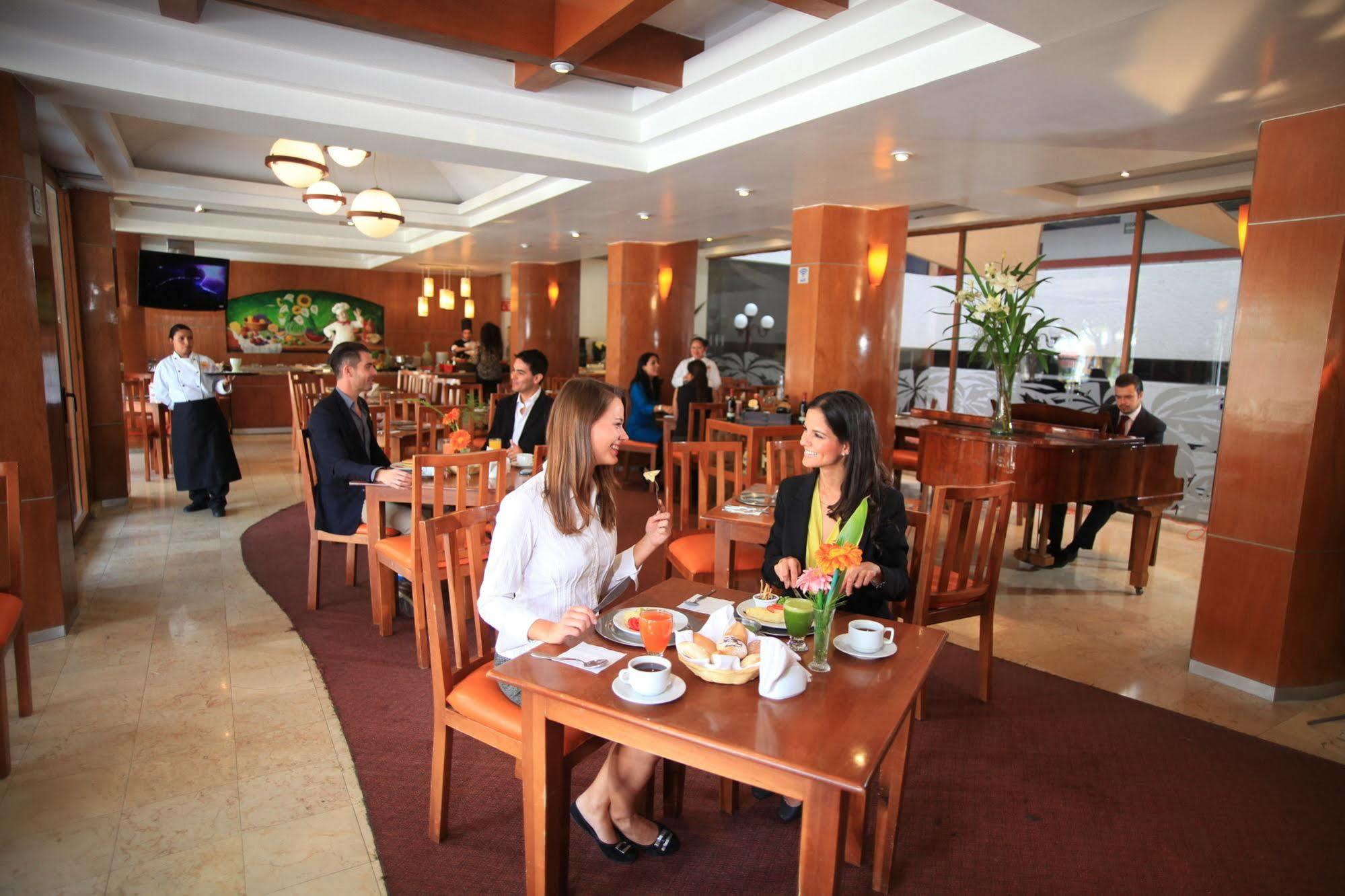 Hotel Ciros Pachuca Екстер'єр фото